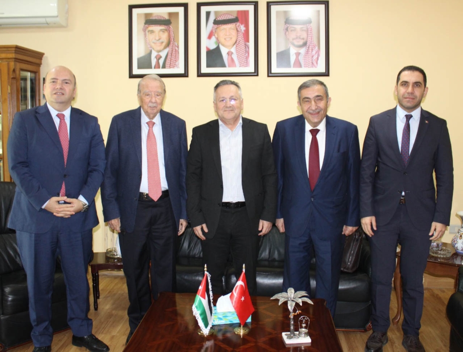بحث آليات تفعيل مجلس الأعمال الأردني التركي المشترك