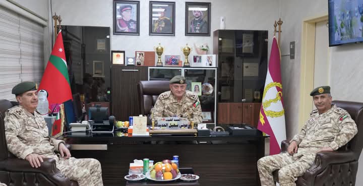مدير عام الخدمات الطبية الملكية يشارك مرتبات مركز التأهيل الملكي مأدبة الإفطار...صور