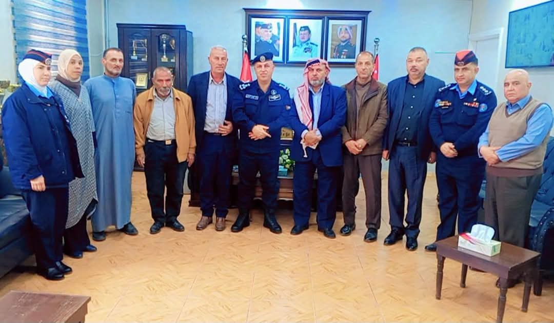 العميد المومني يلتقي عدداً من متقاعدي الأمن العام في جرش...صور