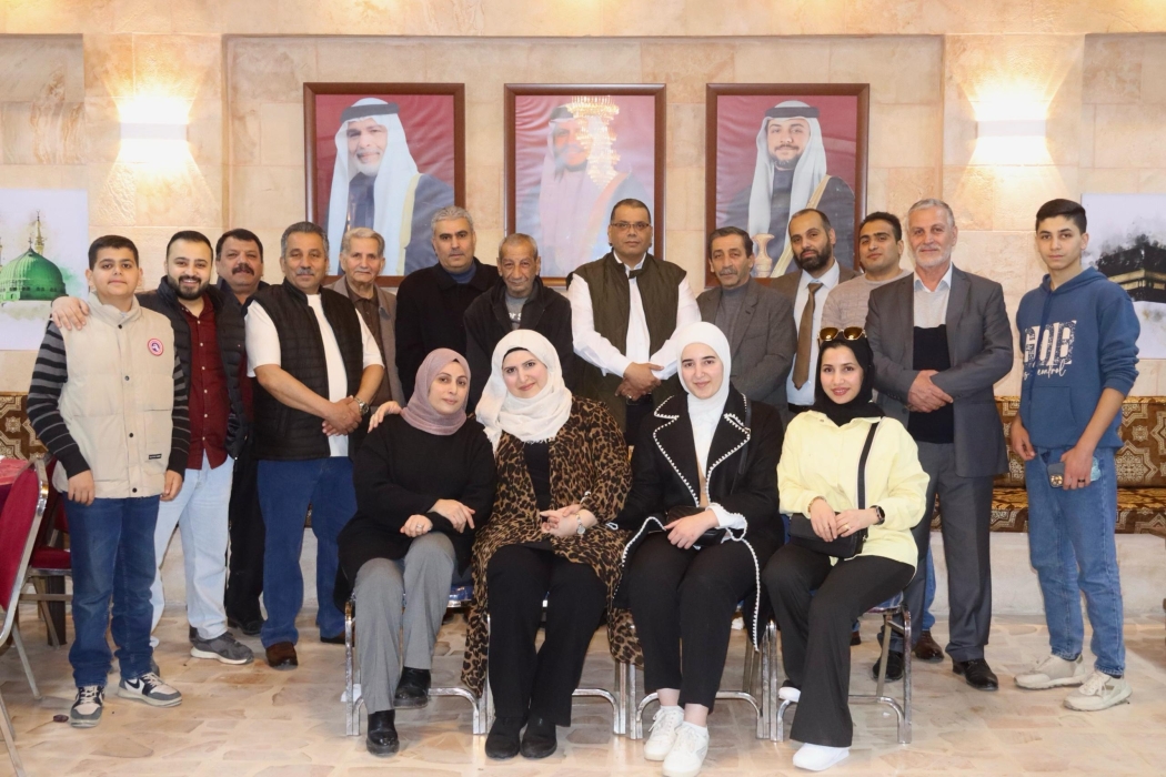 عشيرة آل عبندة تقيم مأدبة إفطار لعدد كبير من الأيتام في مدينة إربد