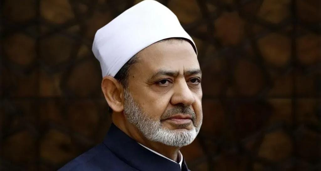 بأوامر الأطباء.. شيخ الأزهر يلغي لقاءاته اليوم بالمشيخة