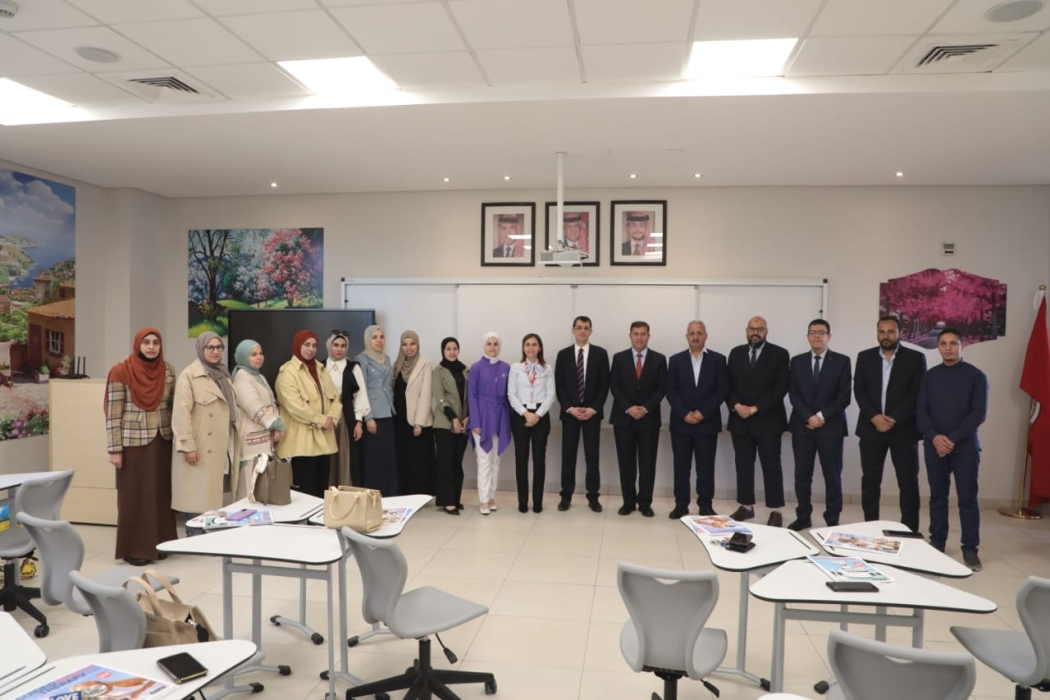 ورشة حول تقنية العلاج بالأغشية الحيوية الموجهة في كلية طب الأسنان بالجامعة الهاشمية