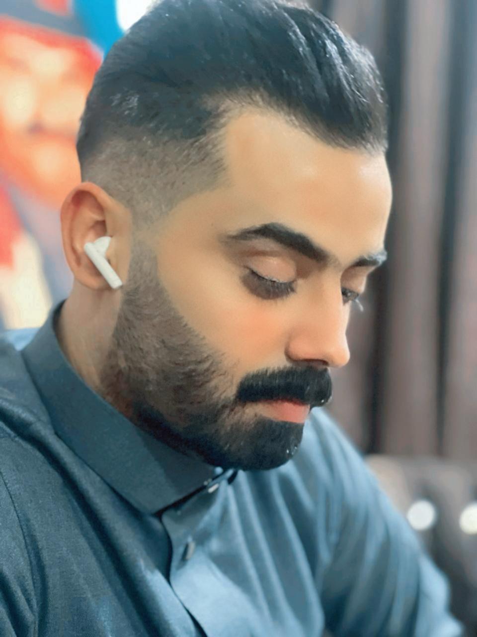 البرّي يهنئكم بمناسبة حلول عيد الفطر السعيد أعاده الله عليكم بالخير واليمن والبركات