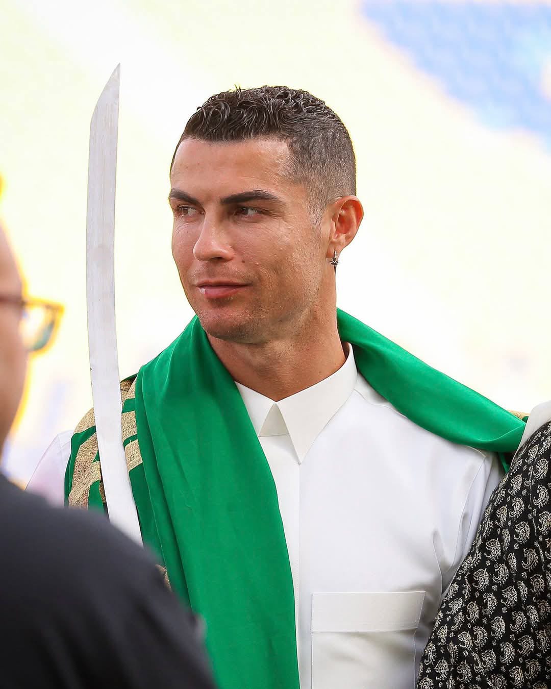 رونالدو يهنئ المسلمين بعيد الفطر المبارك