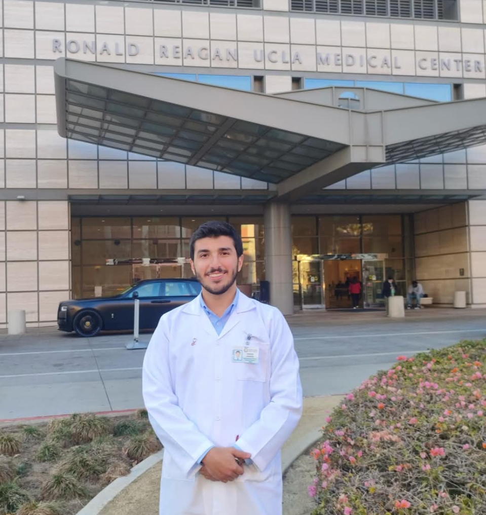 طالب من طب اليرموكيحصل على درجة الشرف من جامعة كاليفورنيا