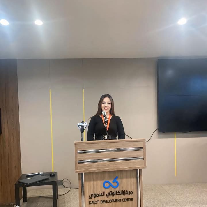 الإعلامية لين المالحي تهنئ الملك وولي العهد بعيد الفطر المبارك