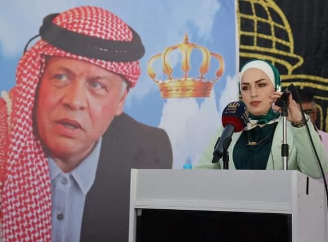 الناشطة الاجتماعية والسياسية حلا الكيلاني تهنئ الملك وولي العهد بعيد الفطر المبارك