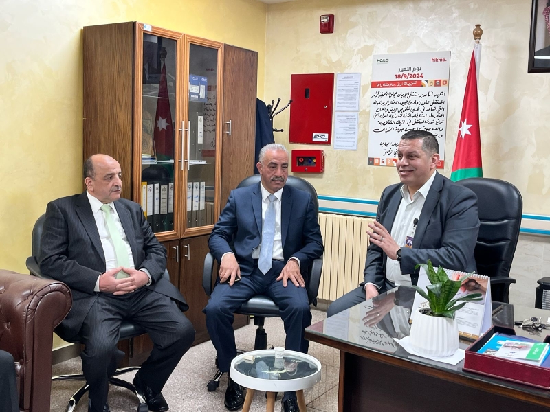 رئيس لجنة السياحة والآثار النيابية يتفقد سير العمل بمستشفى الإيمان الحكومي بعجلون