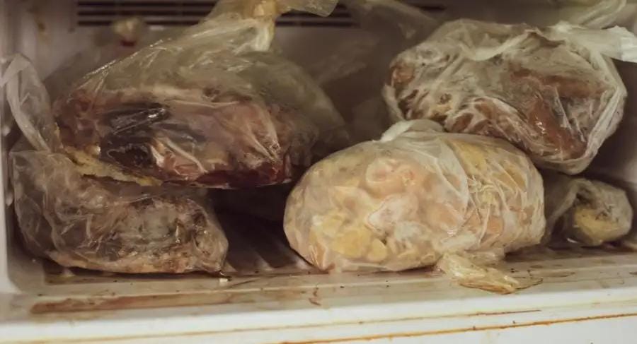 ضبط كميات من اللحوم والمجمدات غير الصالحة للاستهلاك في الكرك