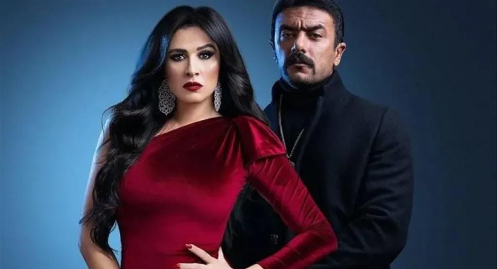 حرب بين ياسمين عبد العزيز وأحمد العوضي تثير الجدل عبر السوشيال ميديا
