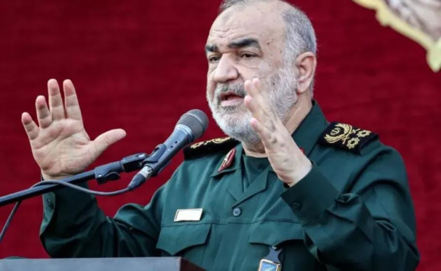 قائد الحرس الثوري الإيراني يتوعد: الحوثيون صامدون.. والعدو في مرمانا!