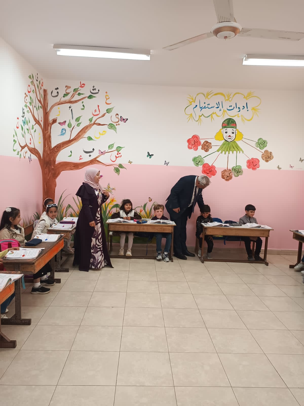 مدير تربية عجلون يلتقي اللامركزية في مدرسة الجبل الأخضر الثانوية المختلطة