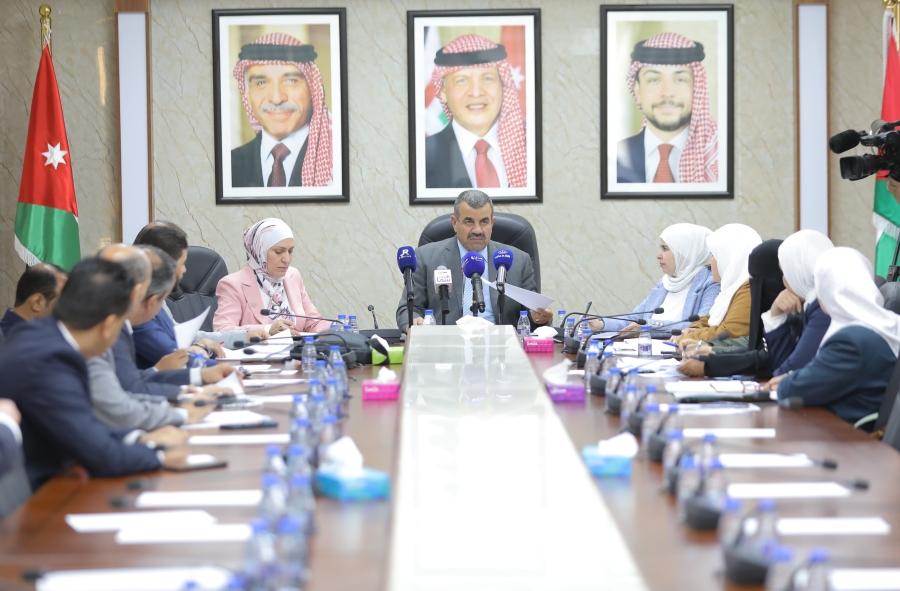 الطاقة النيابية تناقش مشروع قانون الكهرباء