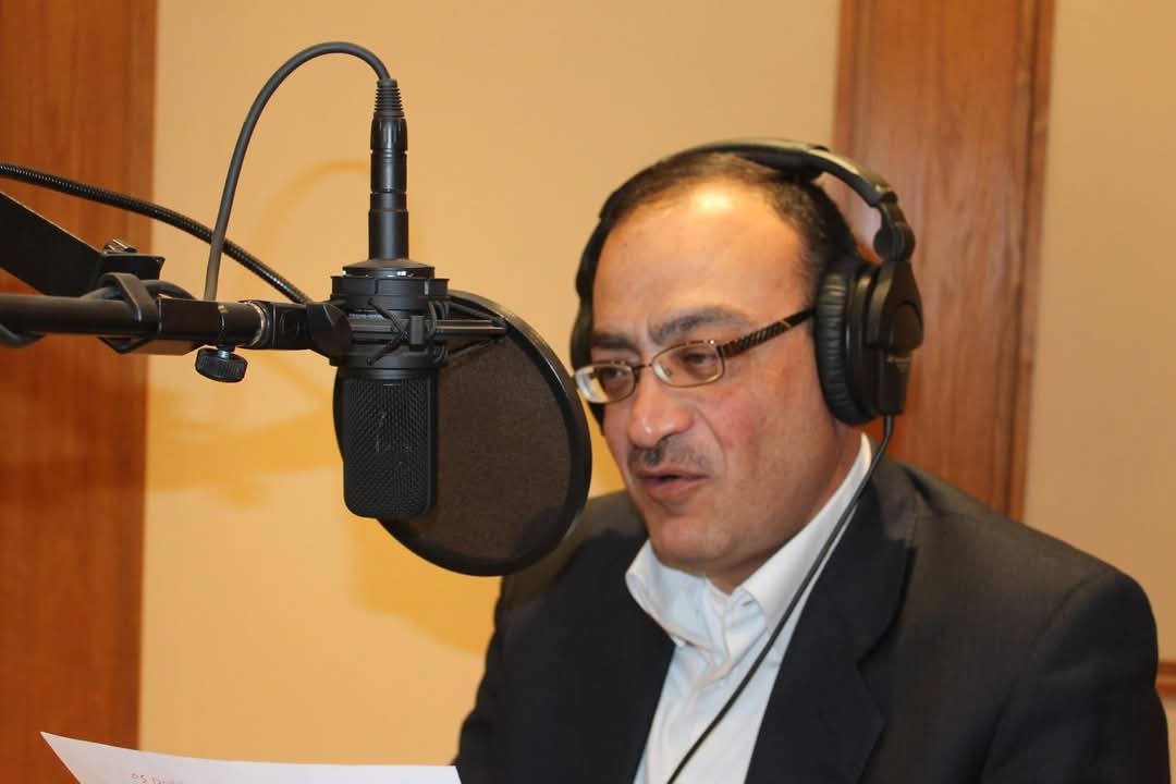 نبيل أبو عبيد.. صوتٌ عابرٌ للحدود وذاكرةٌ إعلاميةٌ لا تُنسى