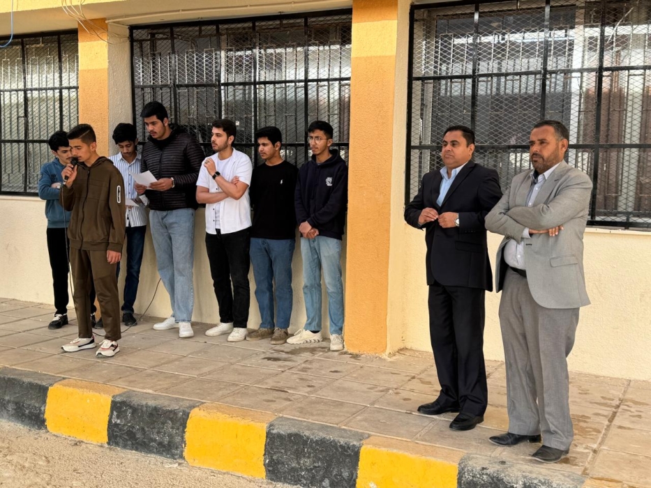 السمور يتابع الانضباط المدرسي في مدرسة الجيزة الثانوية بنين