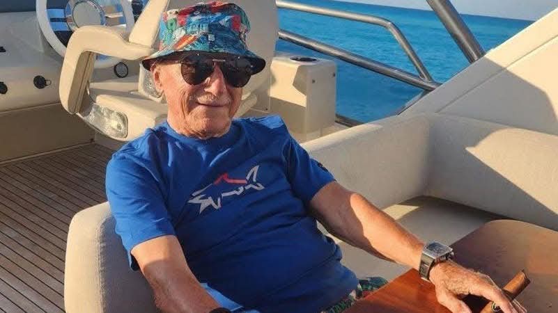 وفاة ميشيل أحد إمبراطور السيارات وصاحب أكبر أسطول في الإسكندرية