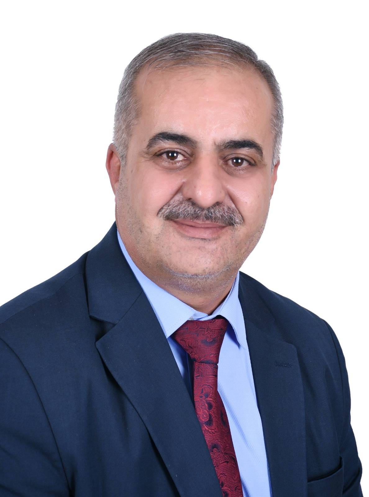 نرجسية الفكرة وسطوة الجماعة: حين يتحول الخلاف إلى خيانة