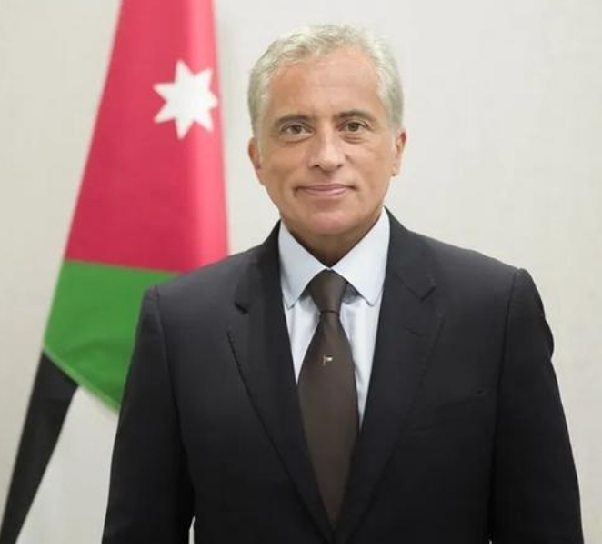 رئيس الوزراء ينعى وزير الصحة الأسبق الدكتور فالح الناصر