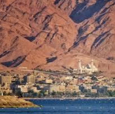 ملتقى لمحبي سياحة المغامرات.. العقبة والبترا بين جمال البحر وسحر الصحراء
