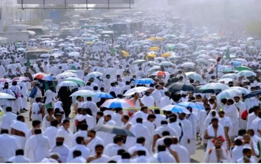 قبيل بدء موسم الحج.. السعودية تحدد هذا الموعد لدخول المعتمرين إلى المملكة وموعد مغادرتهم نهائيًا
