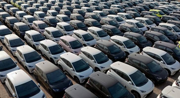 34  تراجع التخليص على المركبات من المنطقة الحرة بالزرقاء خلال الربع الأول