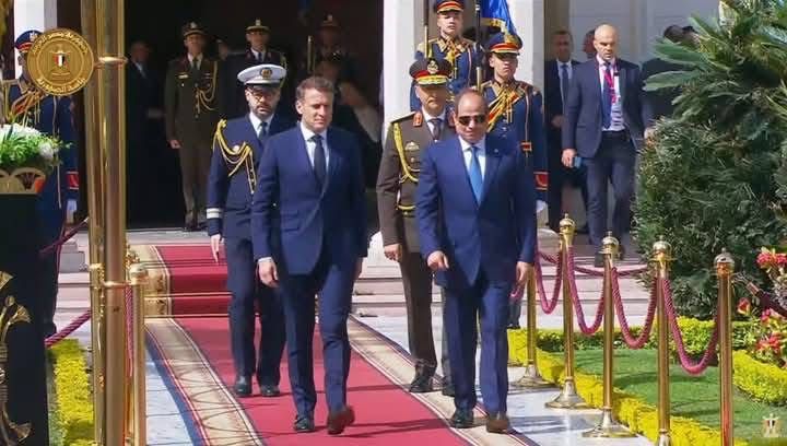 مدير المركز الفرنسي : زيارة ماكرون لمصر تاريخية  وترسخ لشراكات جديدة بالشرق الأوسط