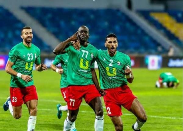 الوحدات يفوز بثلاثية على الصريح ويقترب من المتصدر الحسين إربد