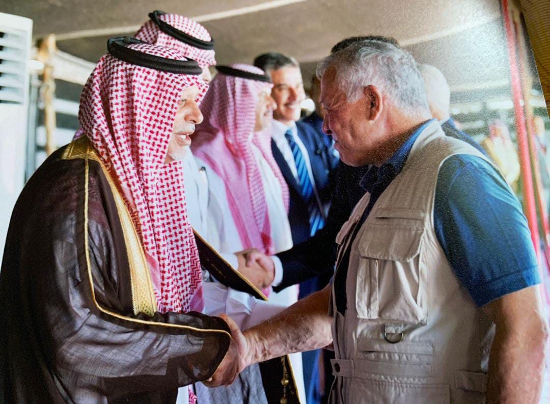 الوطن والملك والجيش العربي و الأجهزة الأمنية المختلفة: رموز عزتنا وصمام أماننا