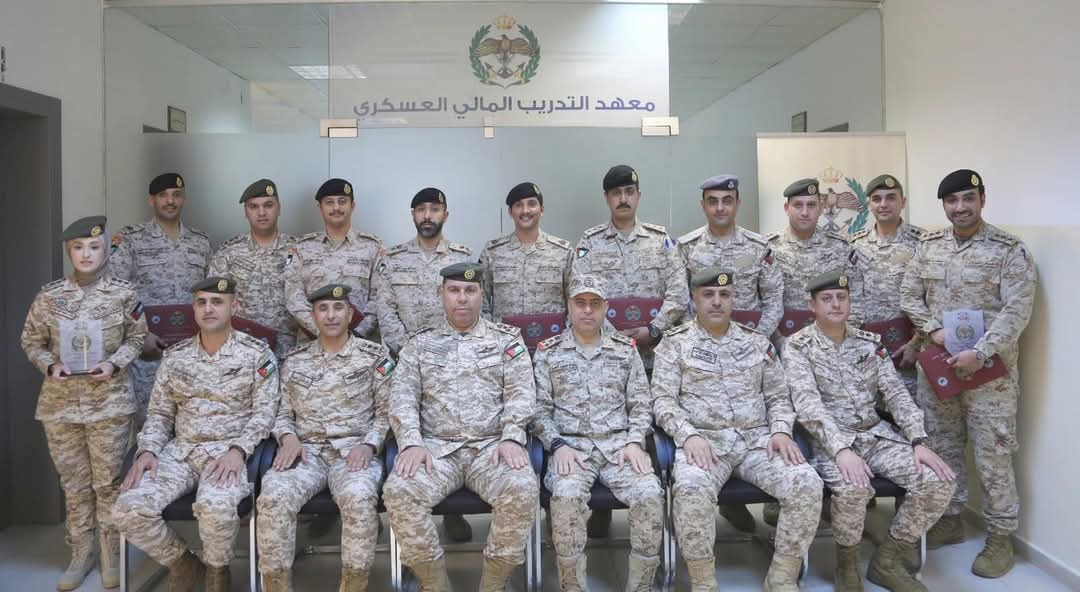 اختتام دورة “المالية التقدمية” بمعهد التدريب المالي العسكري