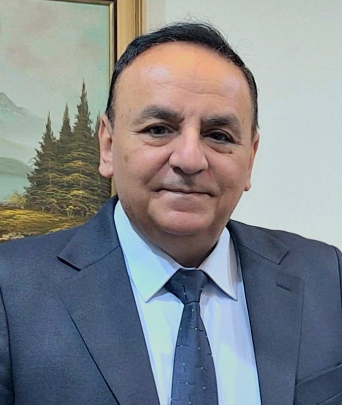 نافع يكتب نحو الكساد