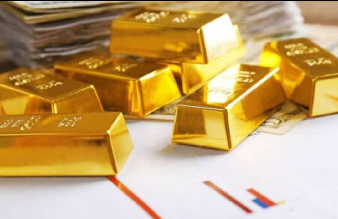 أسعار الذهب تعزز مكاسبها وتسجل مستوى قياسيًا جديدًا