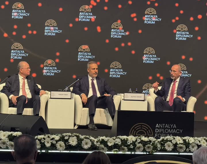 وزير الخارجية يشارك بإجتماع اللجنة الوزارية المكلفة بالتحرك لوقف الحرب على غزة