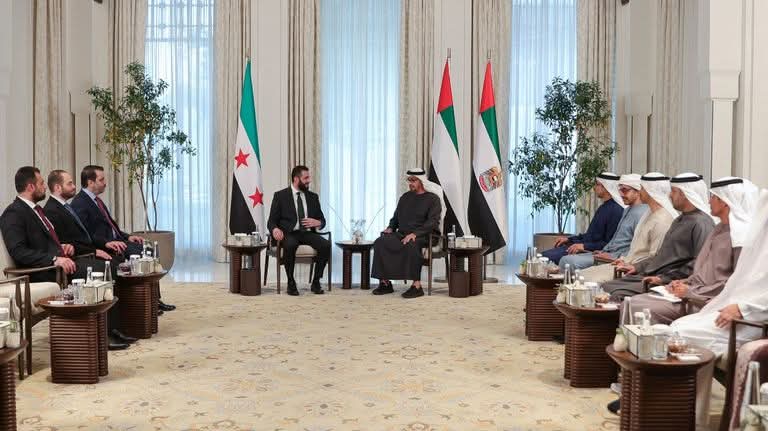 الشرع يصل إلى أبوظبي في أول زيارة للإمارات