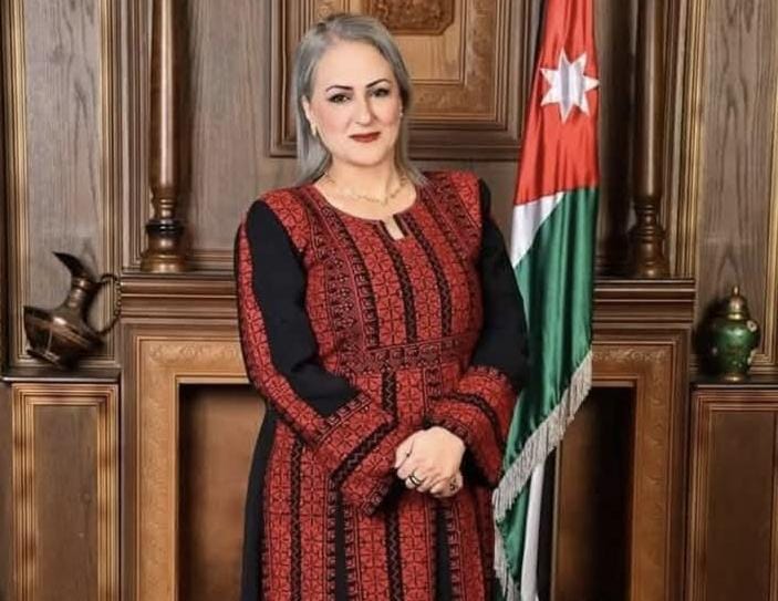 رؤية قانونية جريئة: رنا التل مرشحة لمنصب نقيب المحامين الأردنيين