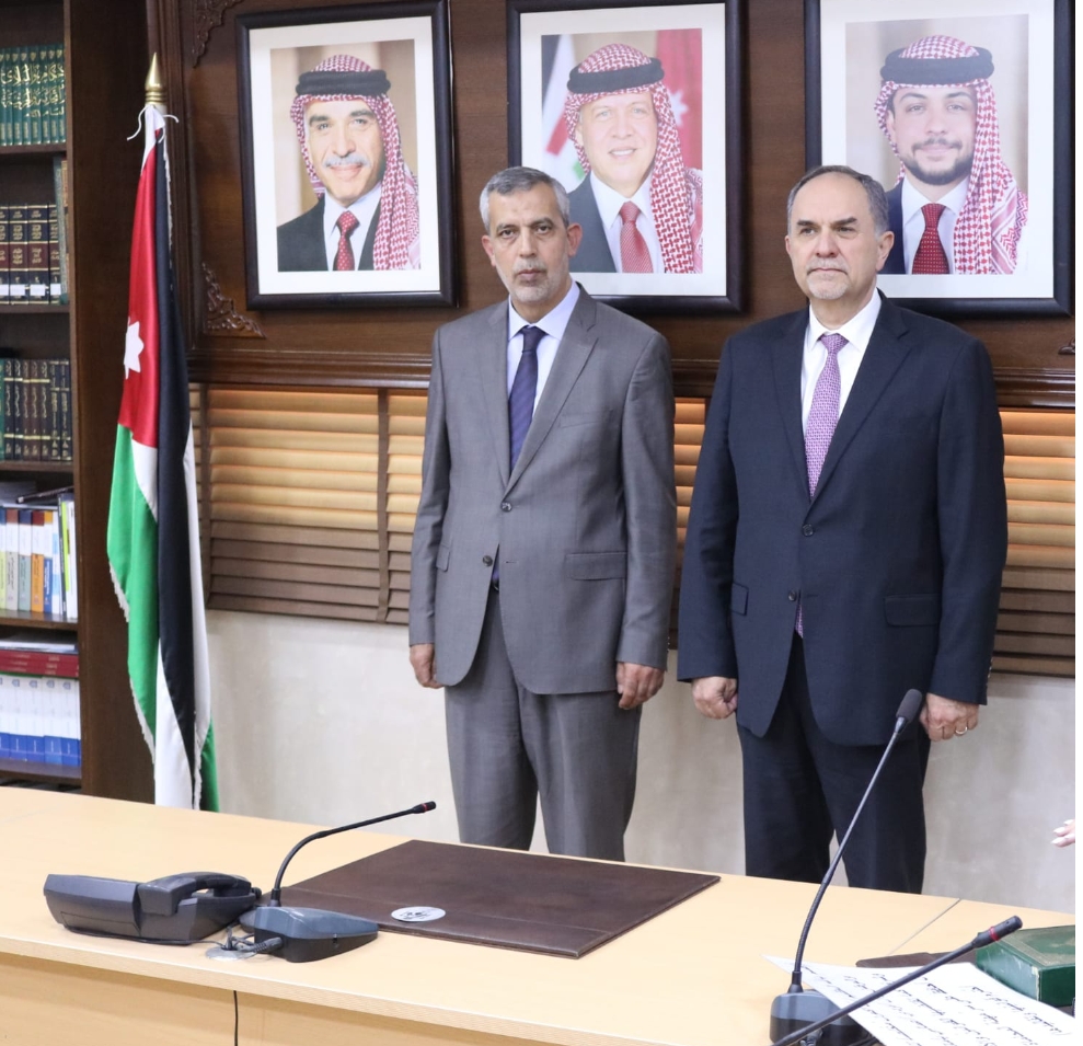 75 محاميا جديدا يؤدون اليمين القانونية أمام وزير العدل
