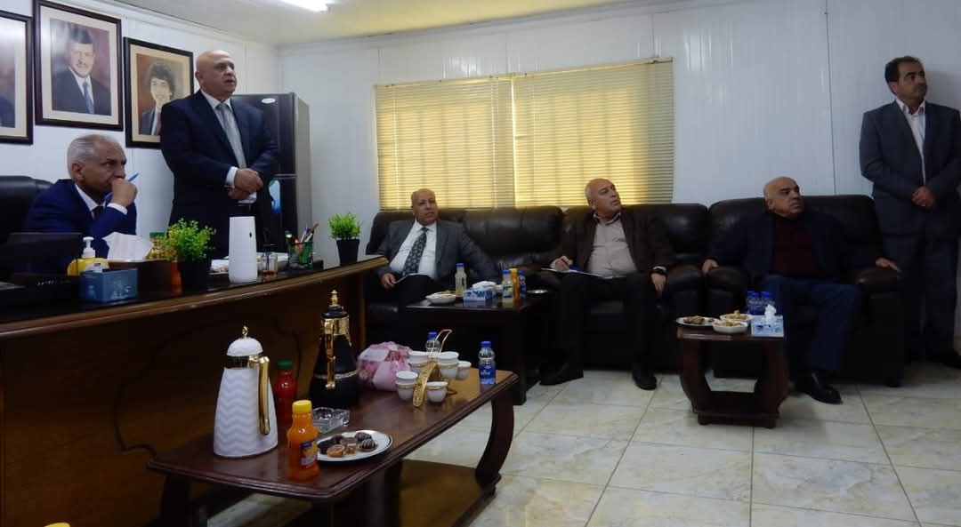 الرقاد يزور مكتب تكسي المطار ويتفقد أحد المتقاعدين العسكريين في مادبا