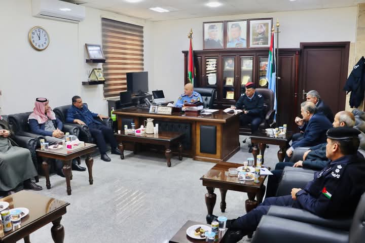 العميد  المعايطة يلتقي المتقاعدين العسكريين في مادبا تعزيزاً للتواصل والتقدير