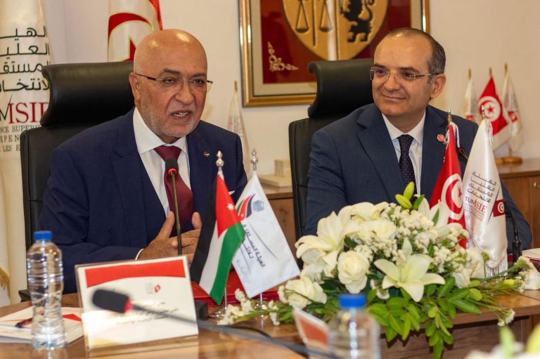 مذكرة تفاهم بين الهيئة المستقلة للانتخاب ونظيرتها التونسية لتبادل الخبرات وتعزيز التعاون الانتخابي