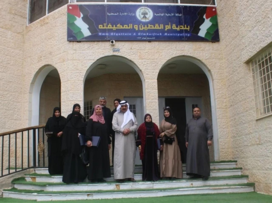 تكريم المديرات المتقاعدات والعاملات في بلدية أم القطين والمكيفتة