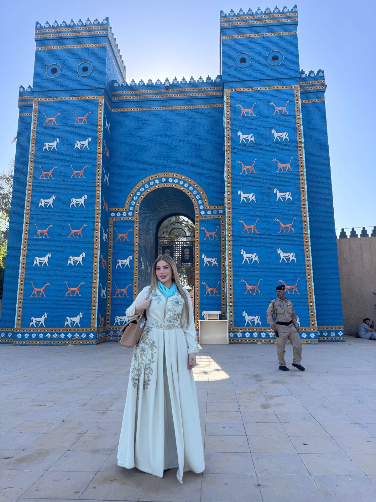 ضمن فعاليات مهرجان بابل للفنون والثقافات: سارة طالب السهيل توقّع كتابها العنف والهوية الضائعة