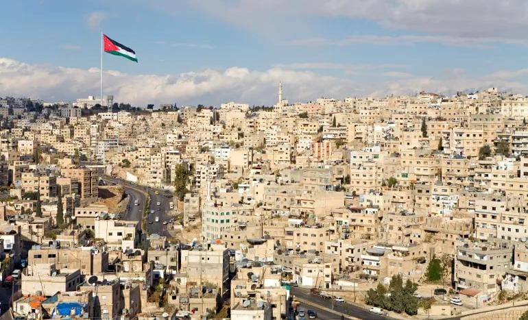 أحزاب تستنكر المخططات الإجرامية التي تستهدف الأمن الوطني وتؤكد دعمها للأجهزة الأمنية