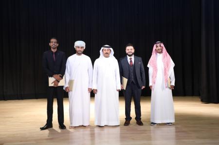قصائد محملة بالبلاغة والدلالات في بيت الشعر بالشارقة