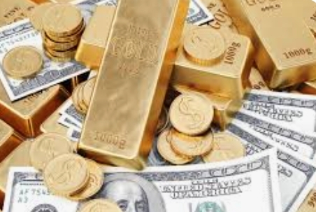 الذهب يتجاوز 3300 دولار للاونصة لأول مرة في تاريخه