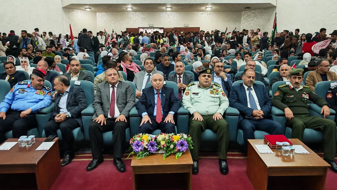 جامعة مؤتة تحتفي بيوم العَلَم الأردني في مشهد وطني مهيب