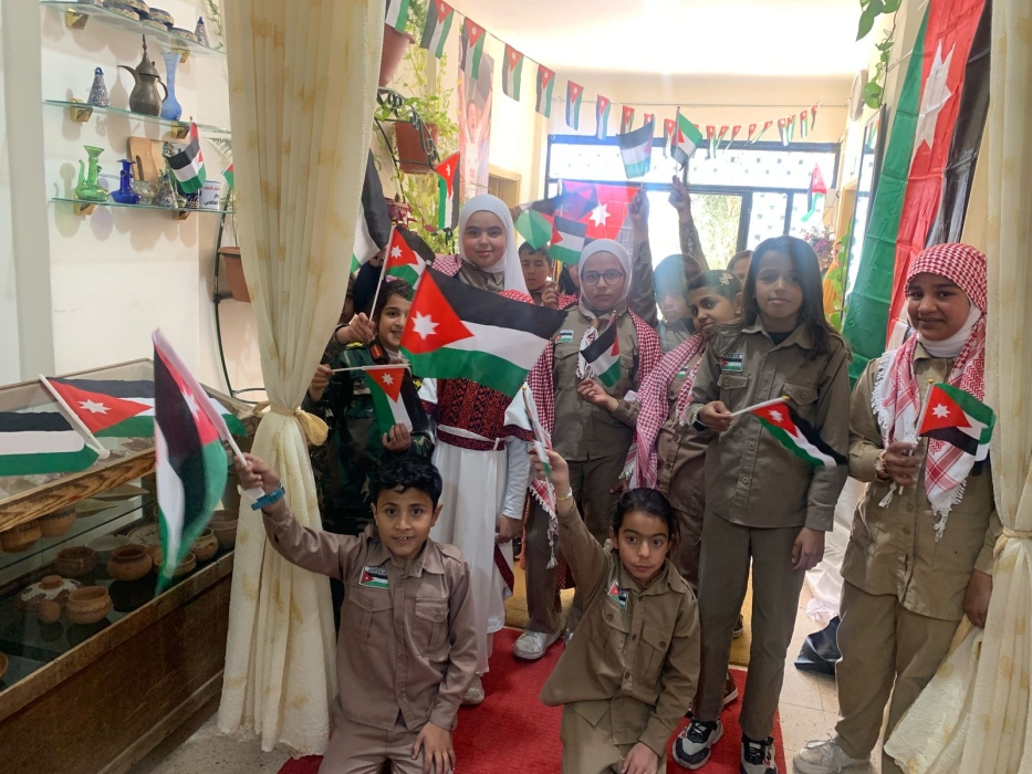 مديرية شباب البترا تحتفل بيوم العلم الأردني