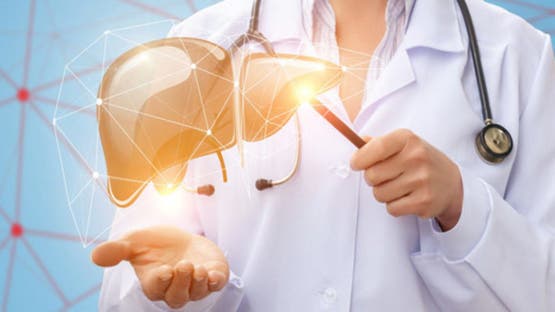 8 مشروبات طبيعية تُقلل دهون الكبد في أسبوعين فقط