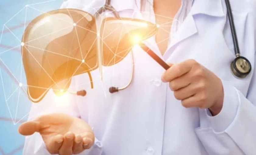 8 مشروبات طبيعية تُقلل دهون الكبد في أسبوعين فقط