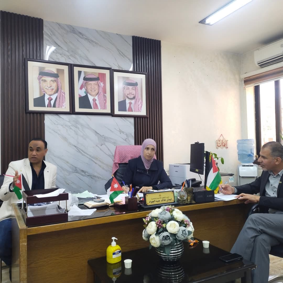 الطهراوي تعقد اجتماعا لمناقشة خطة التشكيلات المدرسية للعام 2025 2026