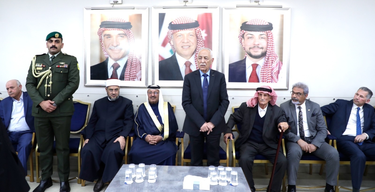 مندوبا عن الملك وولي العهد.. العيسوي يعزي العقيلي والجمل والجندي...صور