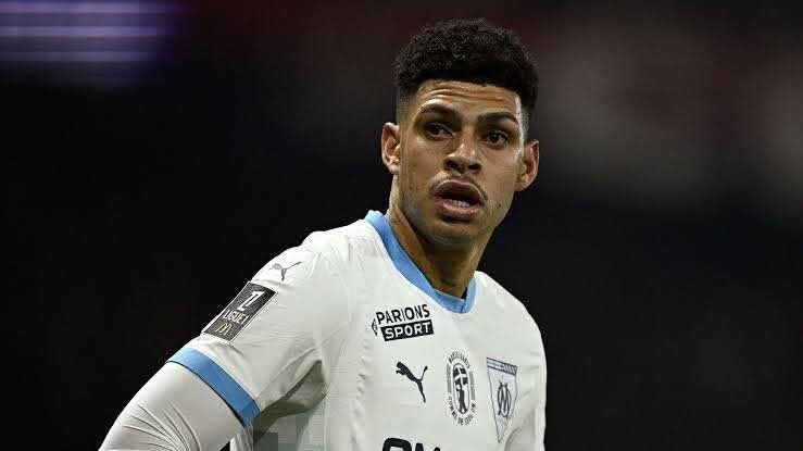 اللاعب البرازيلي هنريكي يختار الانتقال للانتر